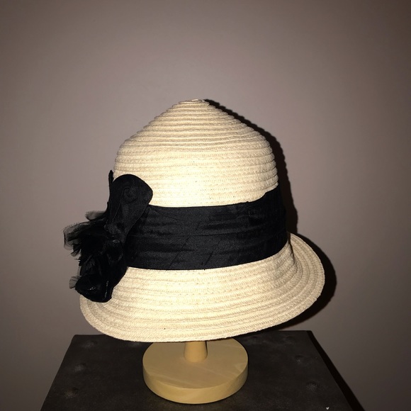 Stylish Toucan Collection New York hat main image 5